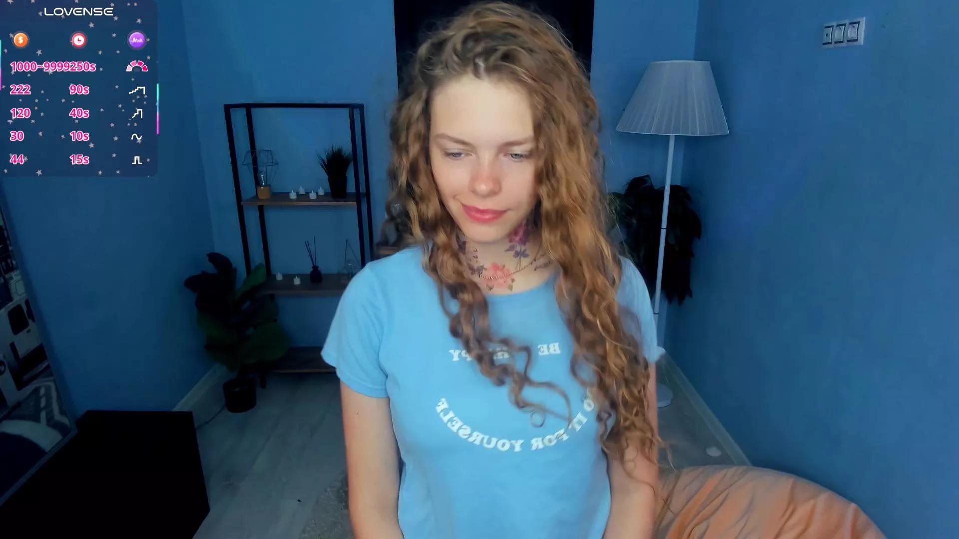 FalineCleverley on Cam4 