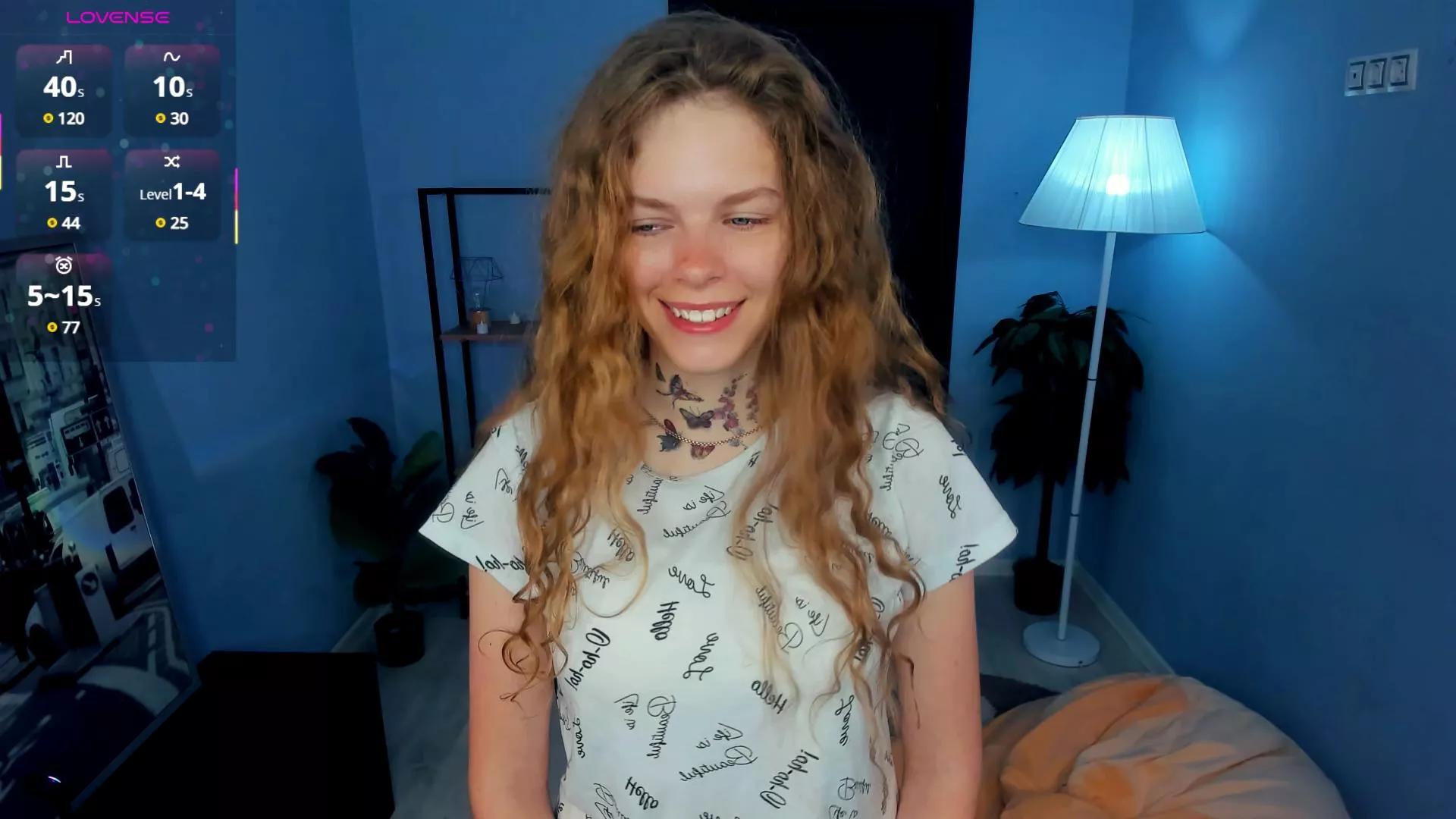 FalineCleverley on Cam4 