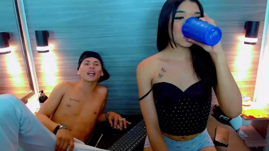 FerAndDaniel021 on Cam4 