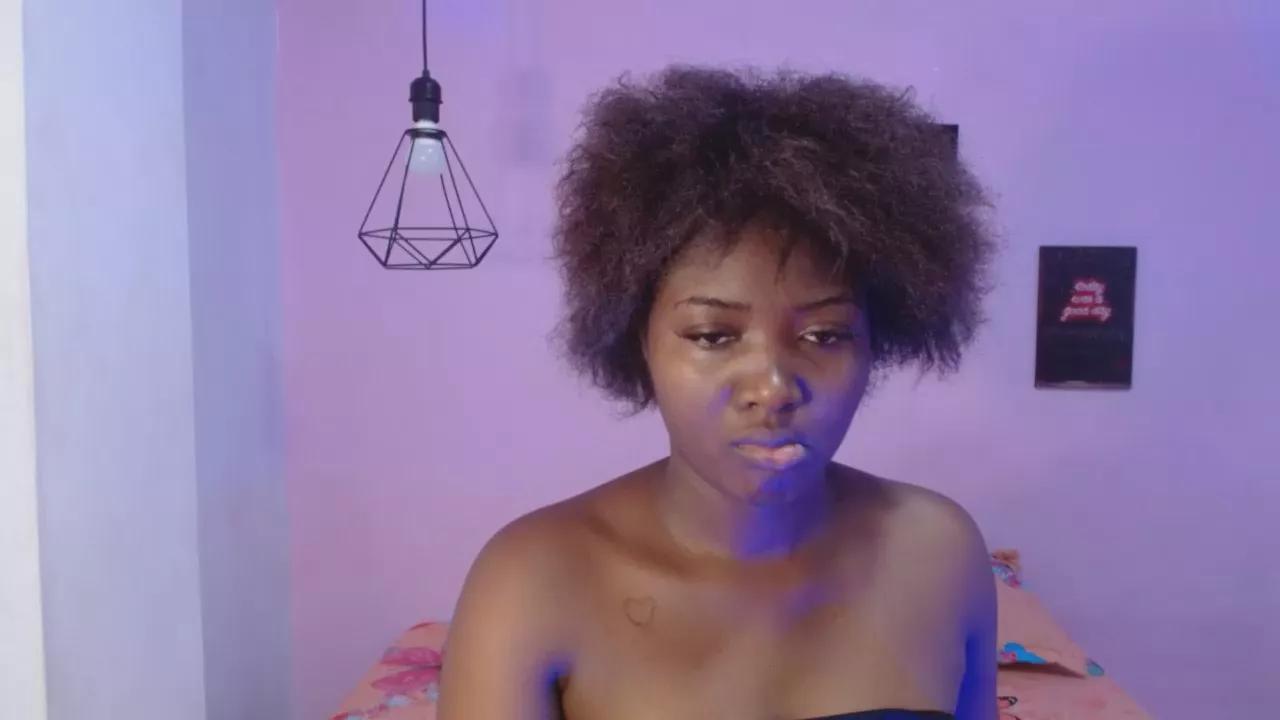 fiorelamadison on Cam4 