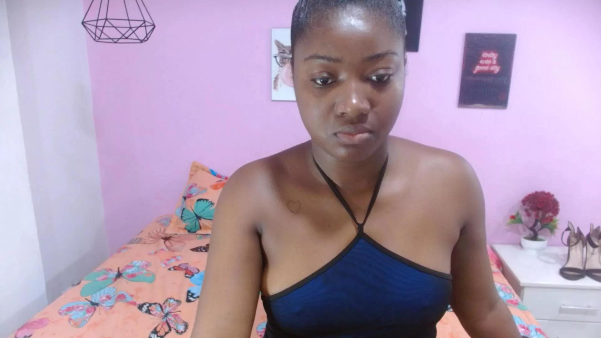 fiorelamadison on Cam4 