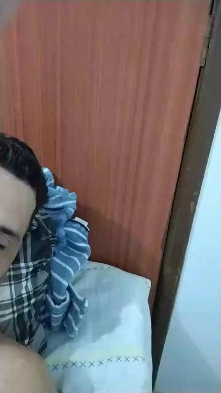 Francisconeto87 on Cam4 