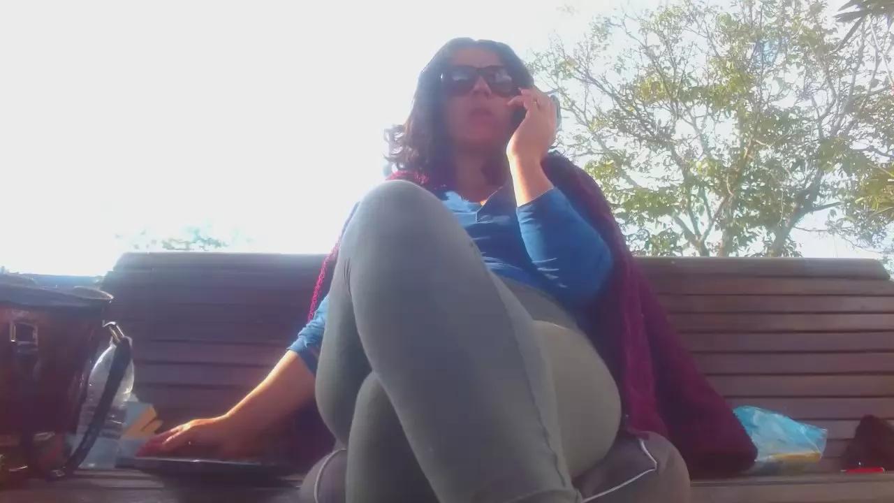 French_Claire25 on Cam4 