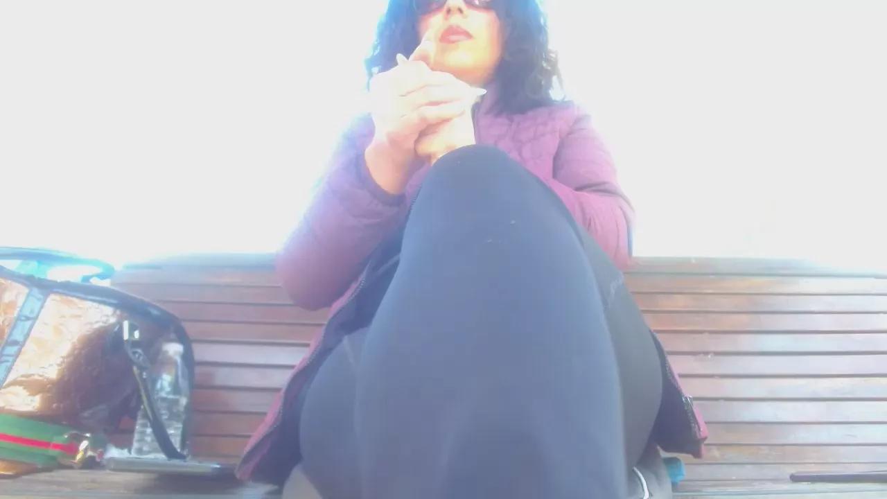 French_Claire25 on Cam4 
