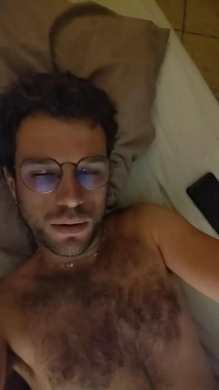 frenchyhothairy on Cam4 