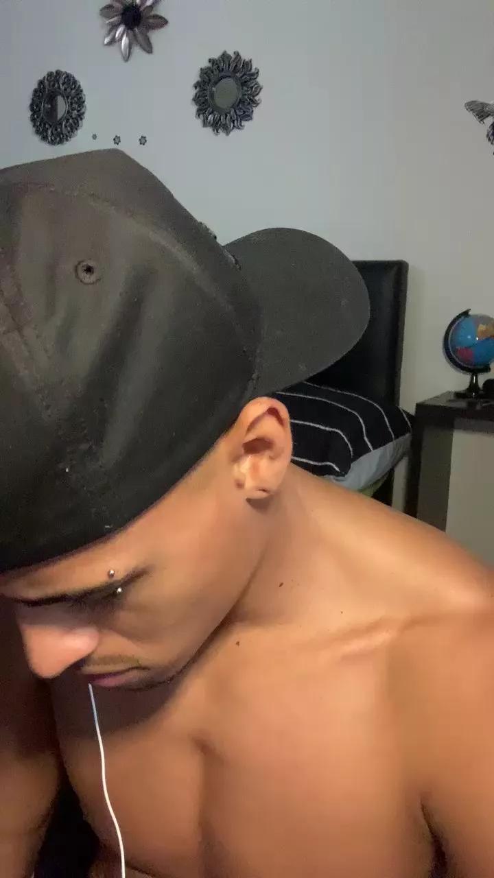gatoloco27 on Cam4 
