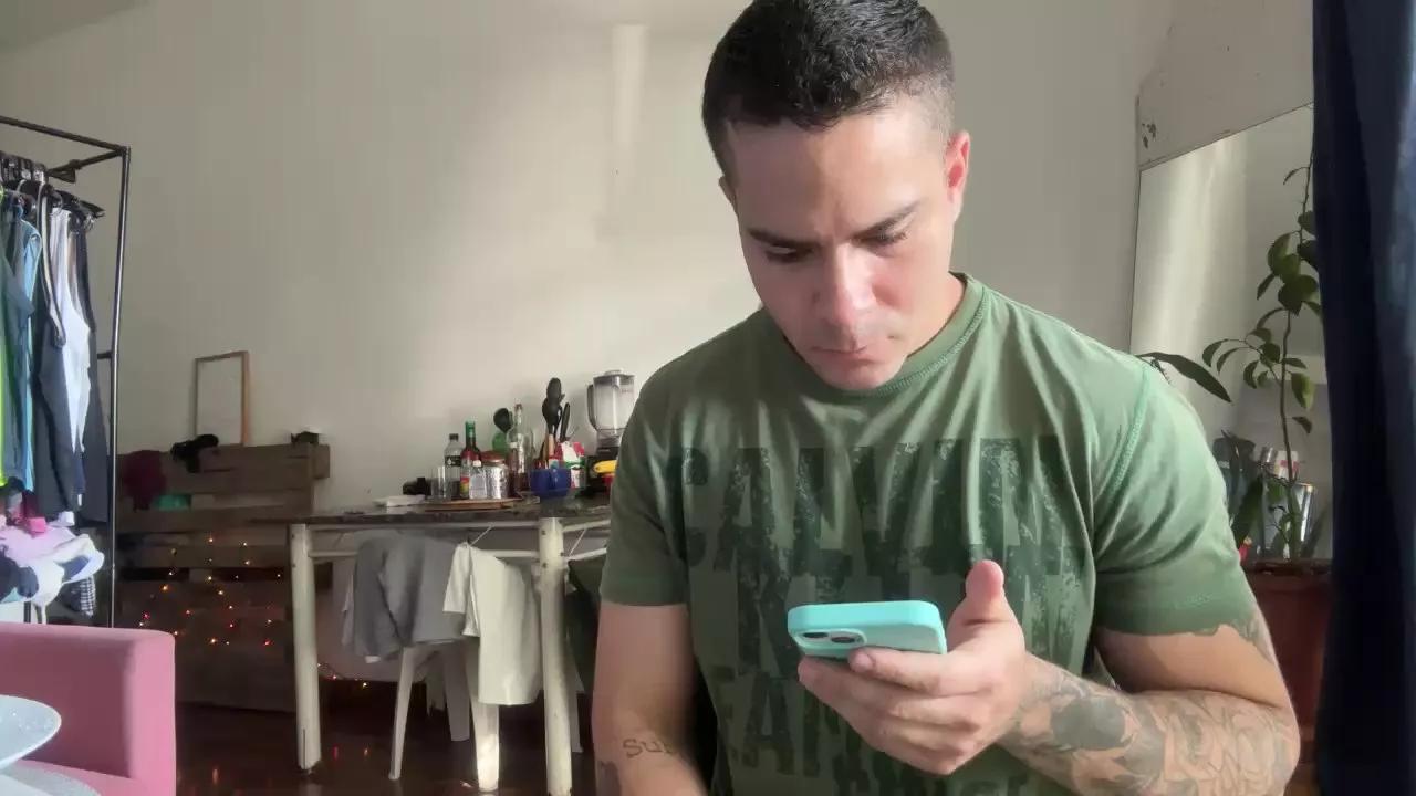 gerson229 on Cam4 