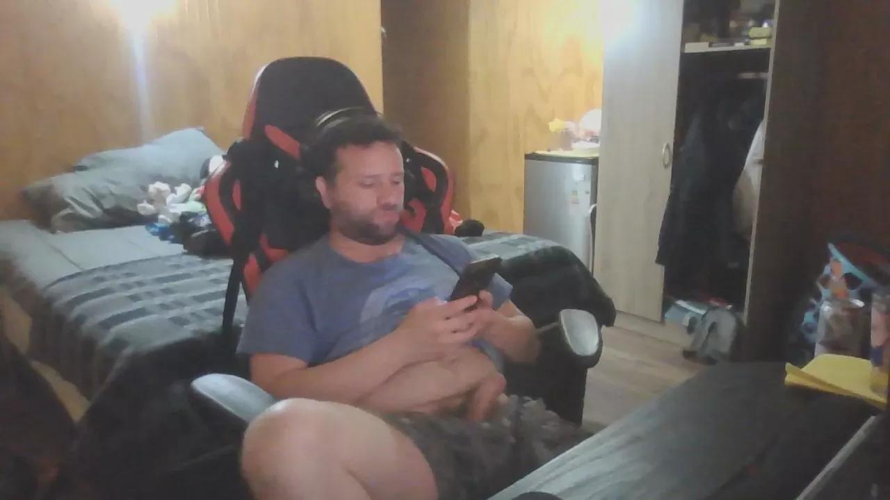 Giingz22 on Cam4 