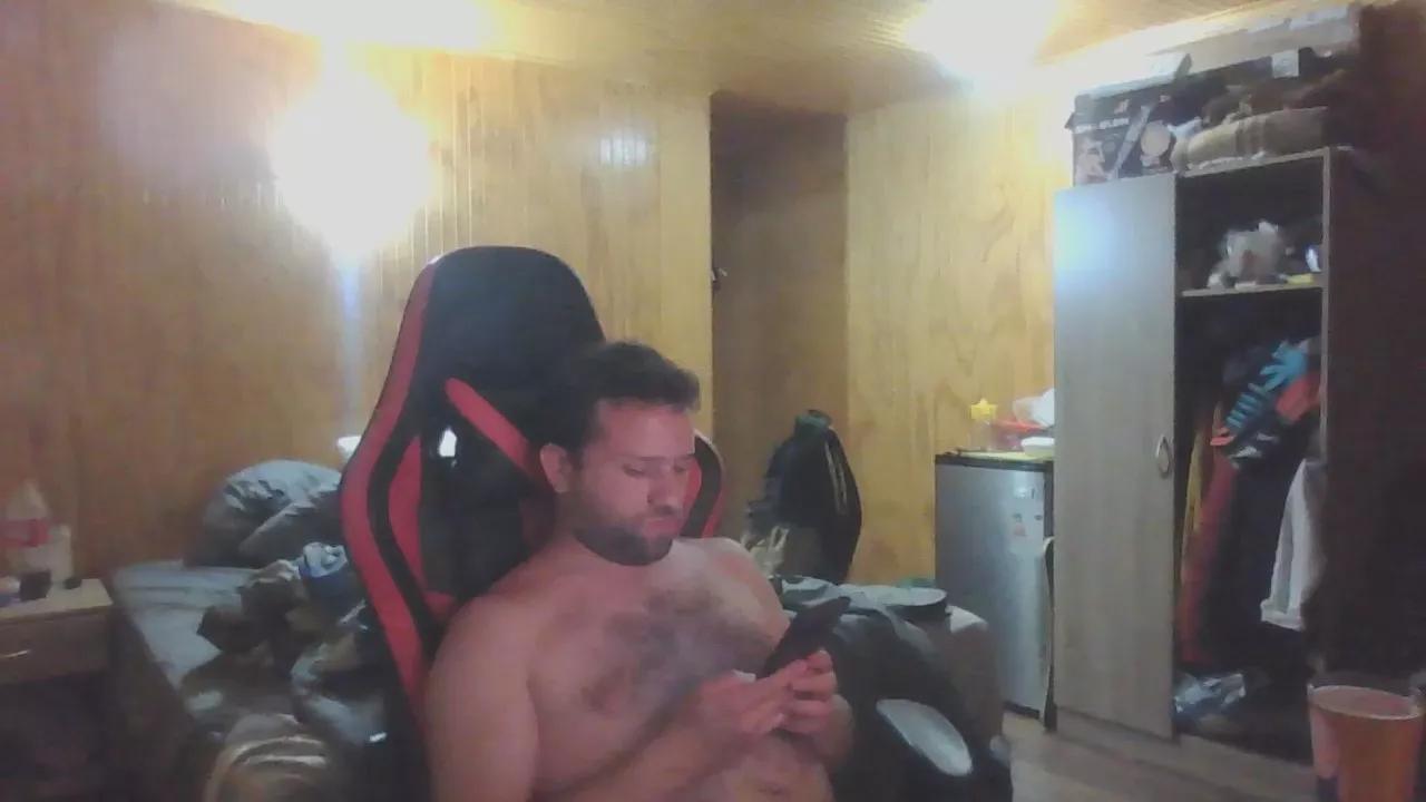 Giingz22 on Cam4 