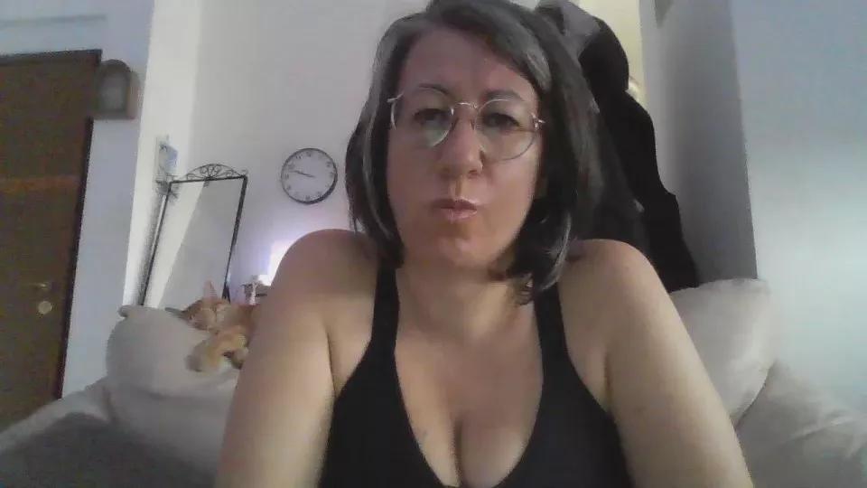 ginnygi on Cam4 