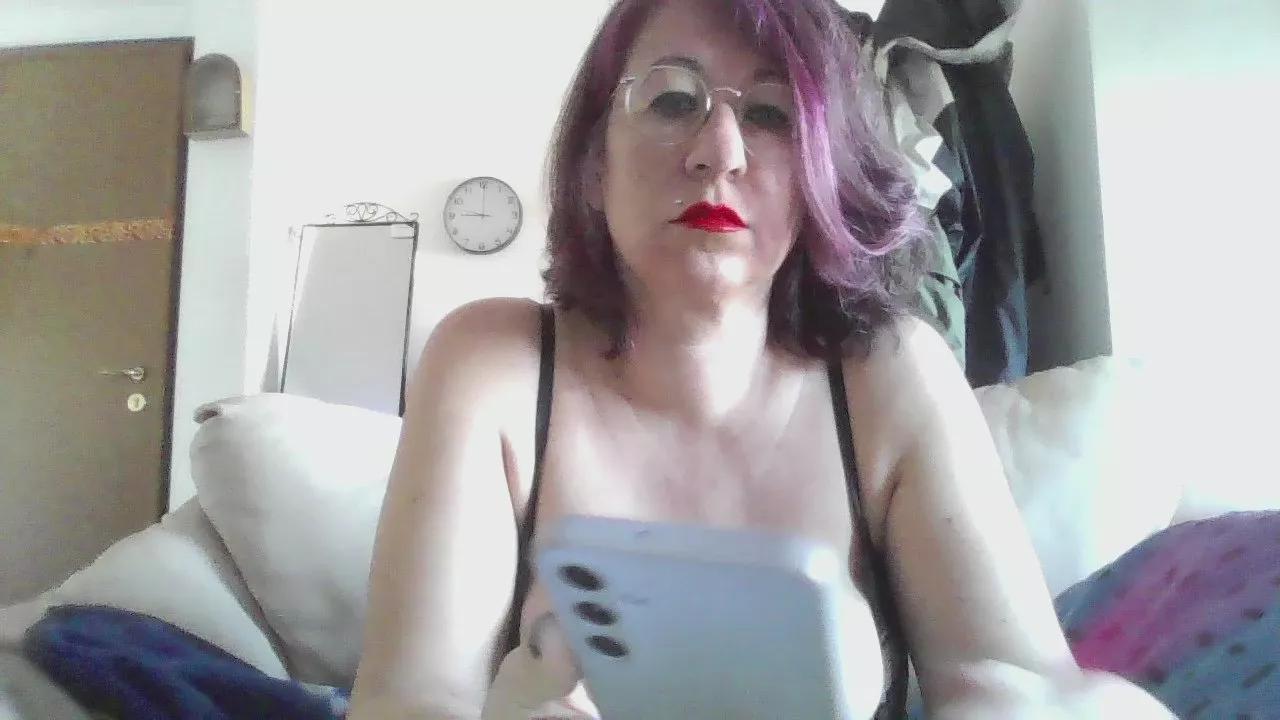 ginnygi on Cam4 