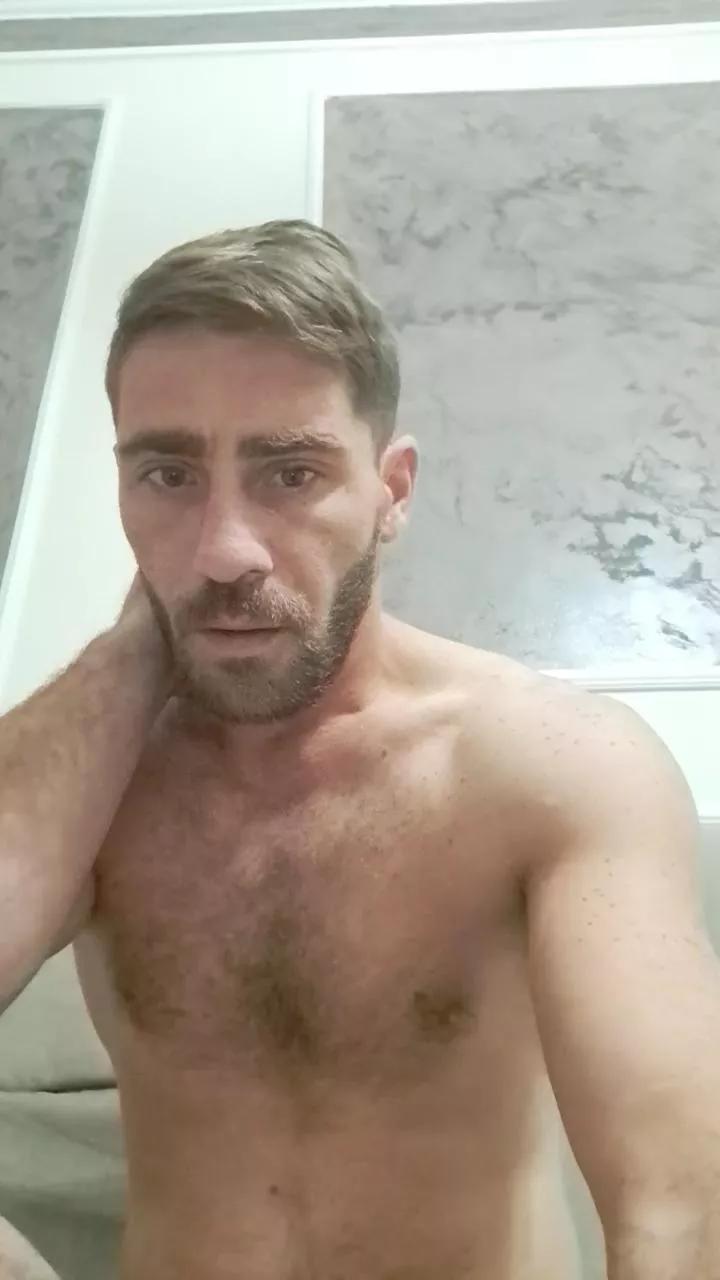 Giochicchio46 on Cam4 