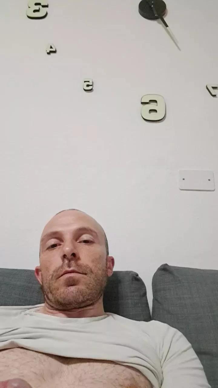 Gnaro90 on Cam4 