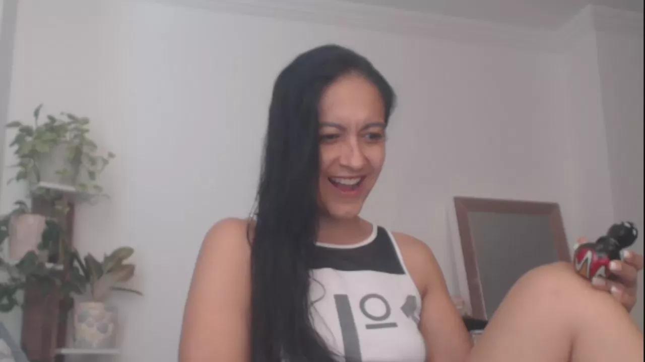 GOLDENBOOTY on Cam4 