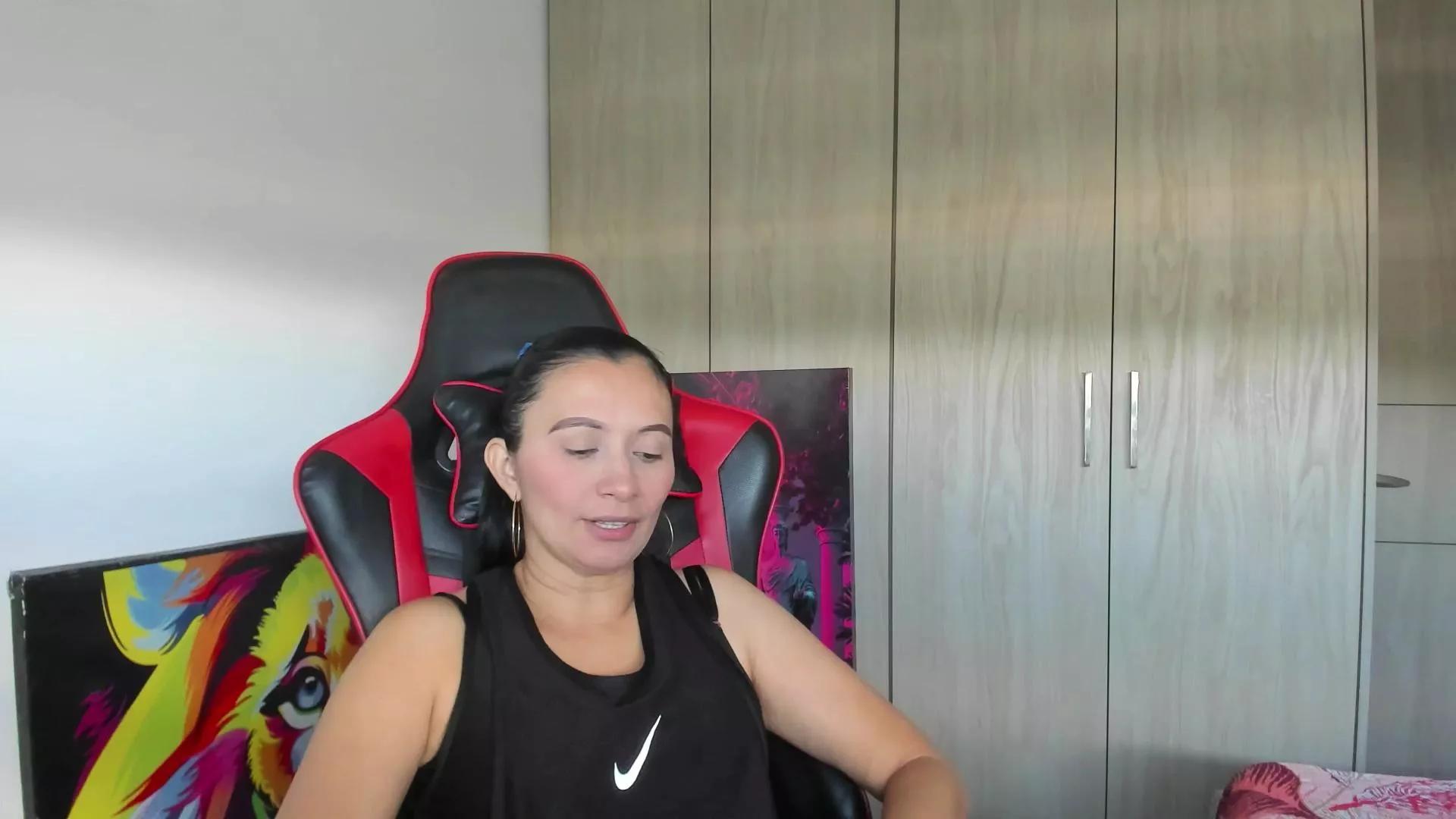 grace_kelly33 on Cam4 