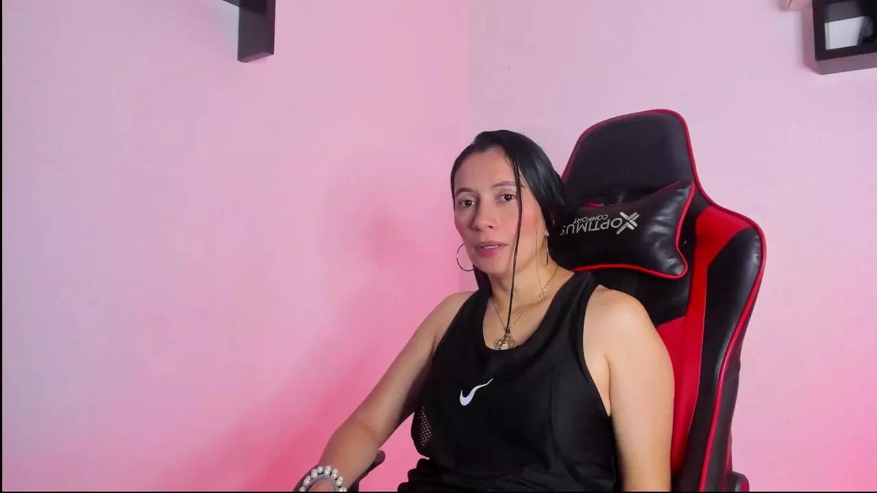 grace_kelly33 on Cam4 