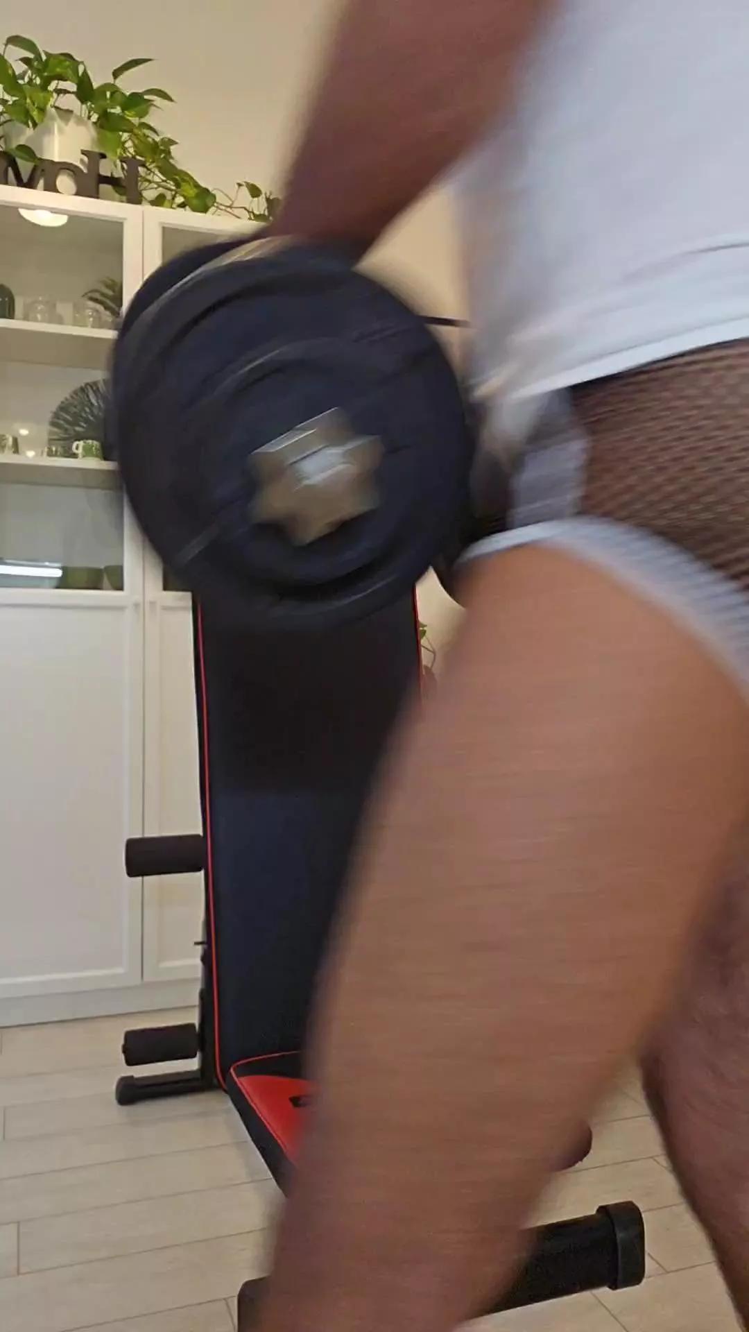 Granbig989 on Cam4 