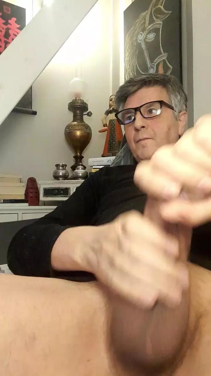 Grancazzogenova on Cam4 