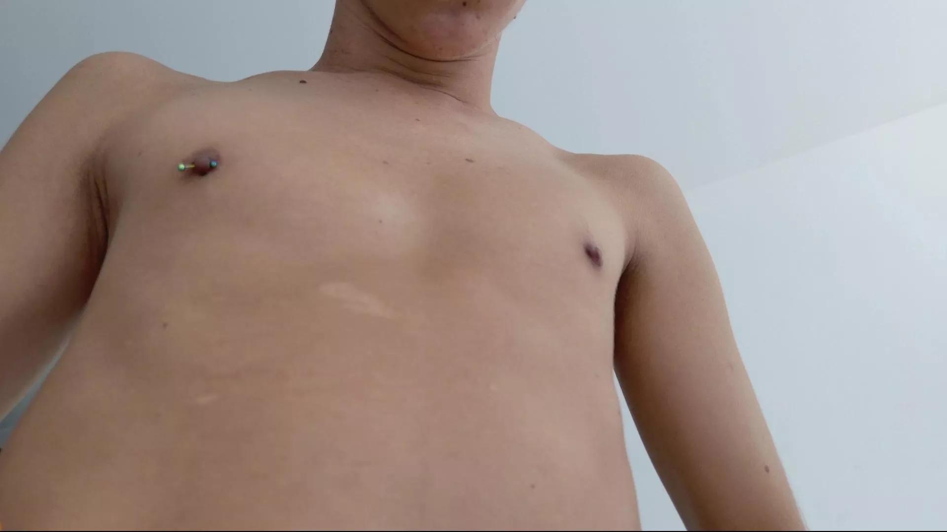 Grey___27 on Cam4 