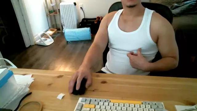 gunwow on Cam4 
