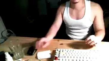 gunwow on Cam4 