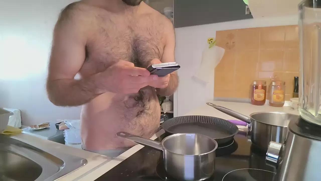 Hairy_sexy_man on Cam4 