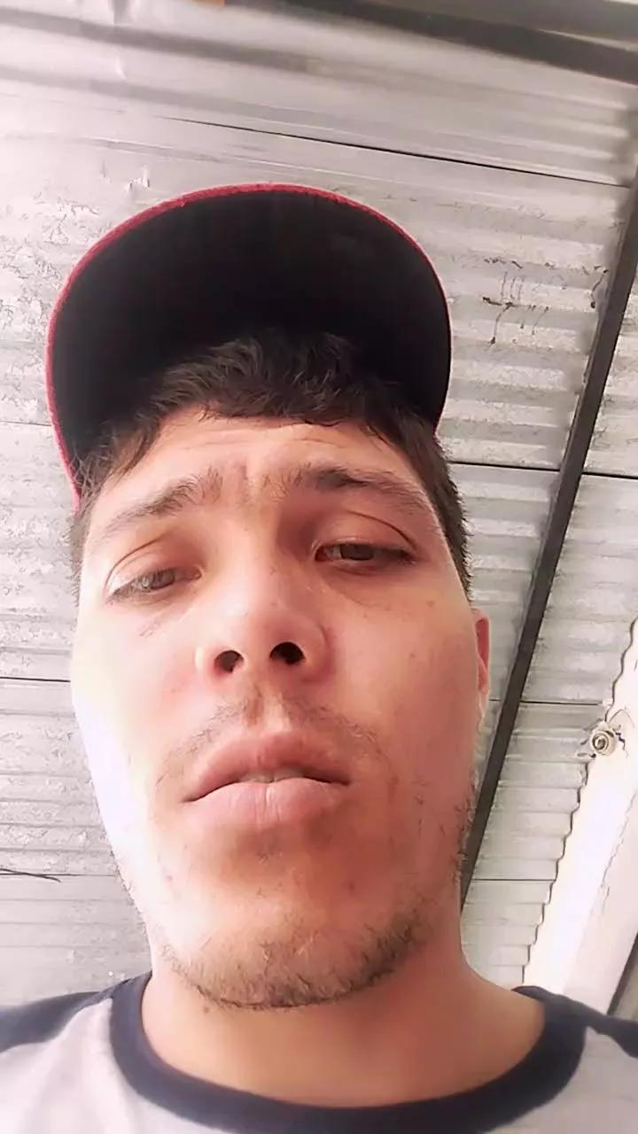 Hanz766 on Cam4 