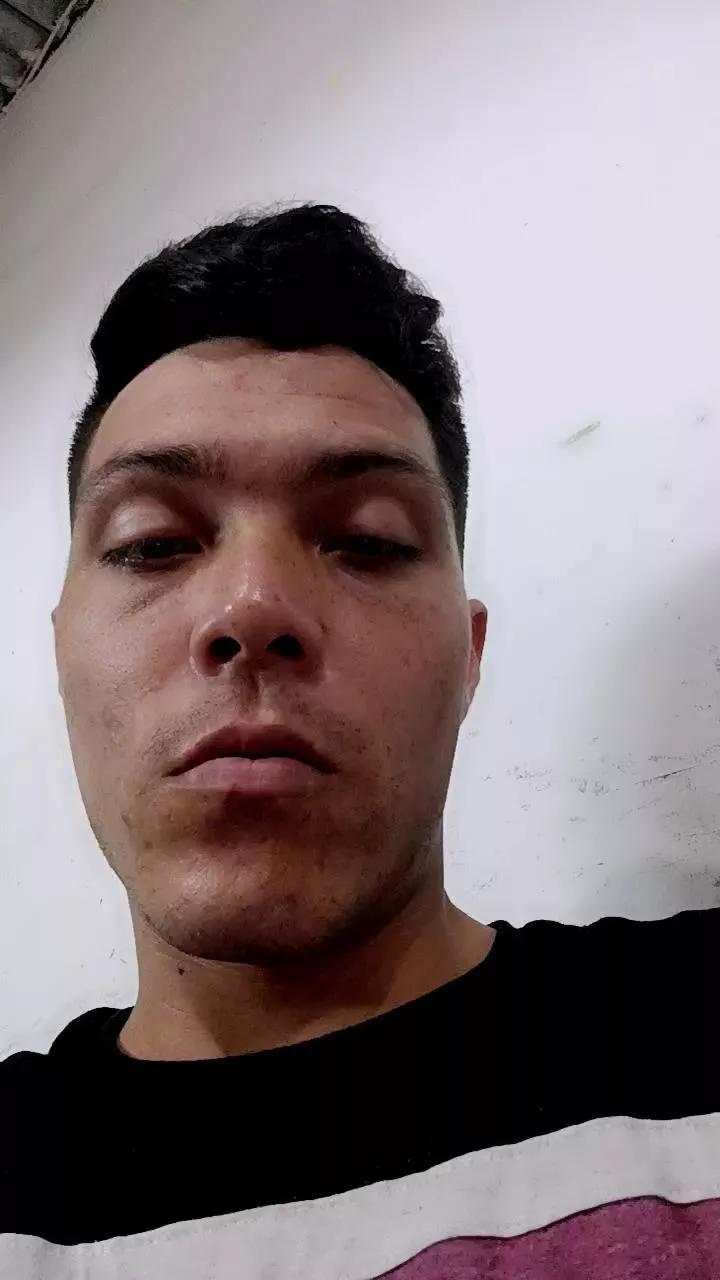 Hanz766 on Cam4 