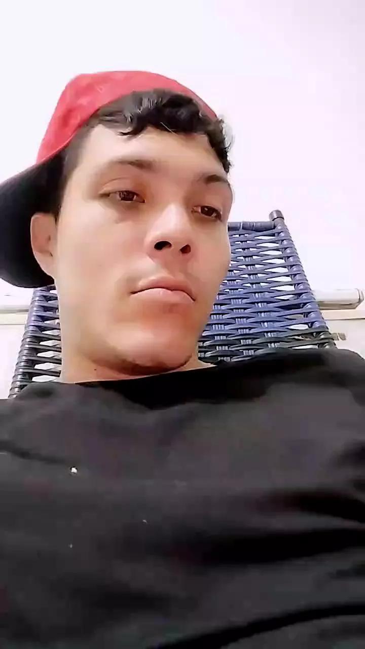 Hanz766 on Cam4 
