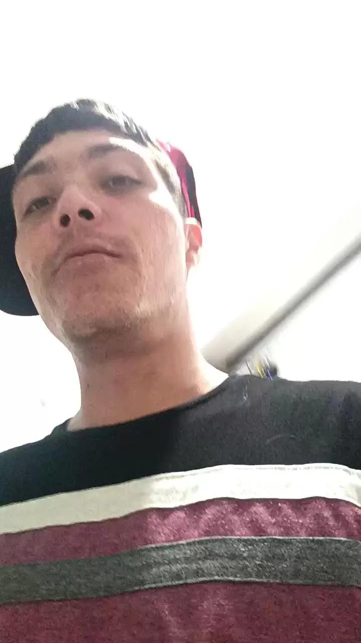Hanz766 on Cam4 
