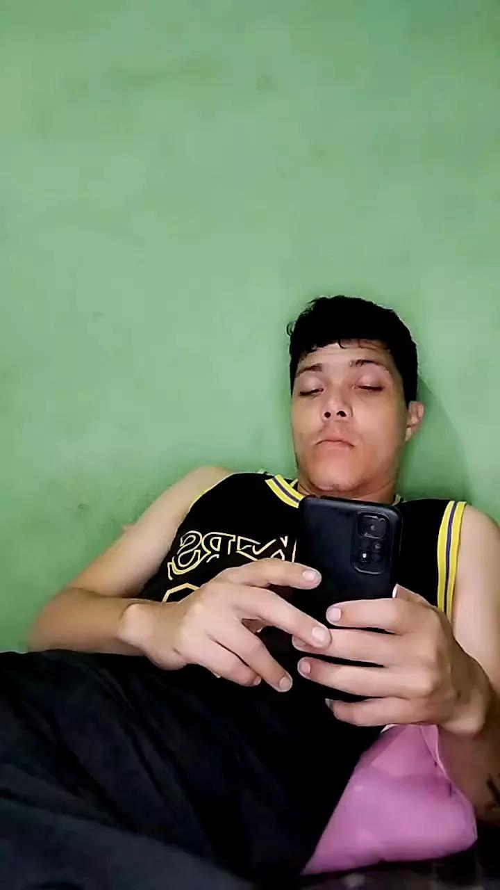 Hanz766 on Cam4 