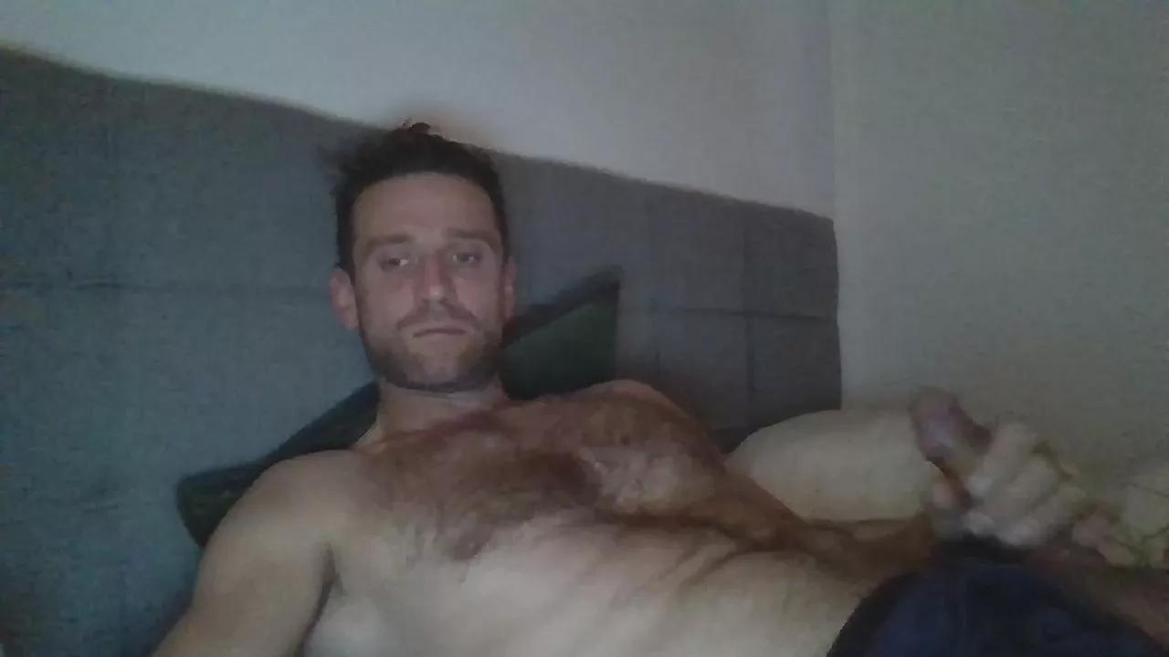 hartdickleon on Cam4 