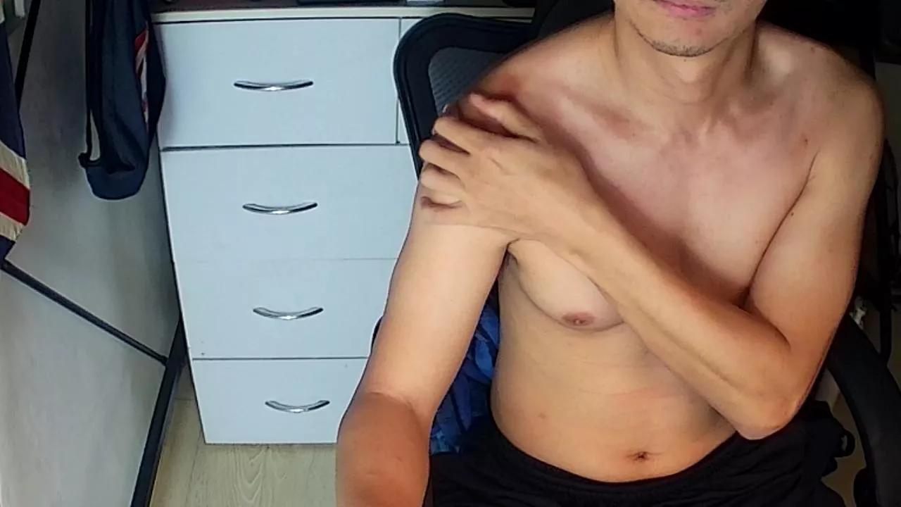 hawky404 on Cam4 