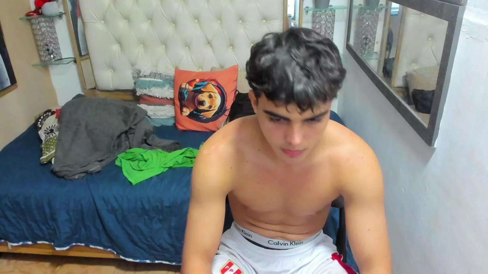 heiker_ on Cam4 