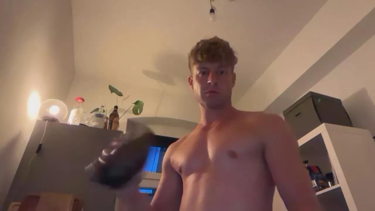 Heikhoe69 on Cam4 