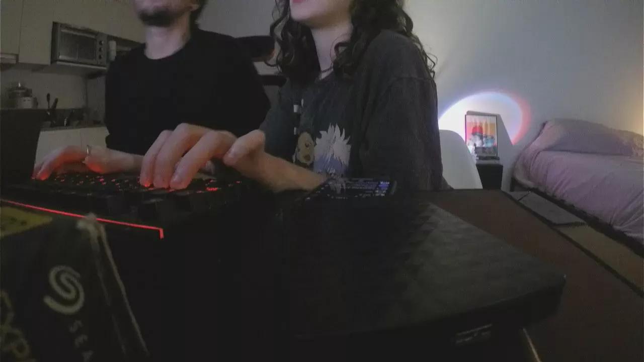 Heterootaku on Cam4 