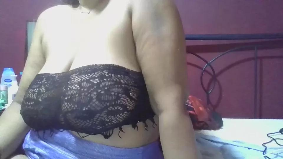 hindoe on Cam4 