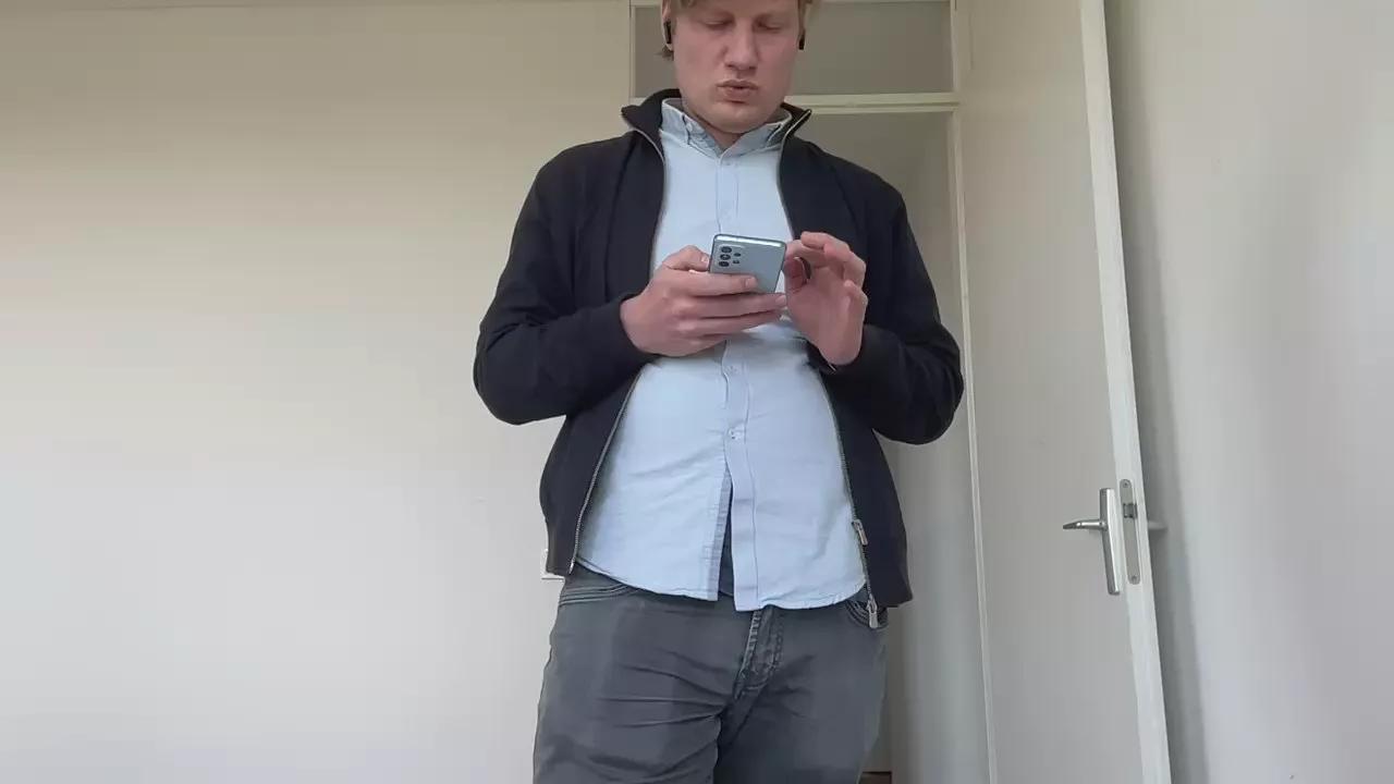 hotbody18y on Cam4 