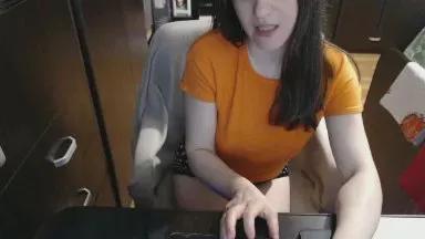 hotcrissxxx on Cam4 