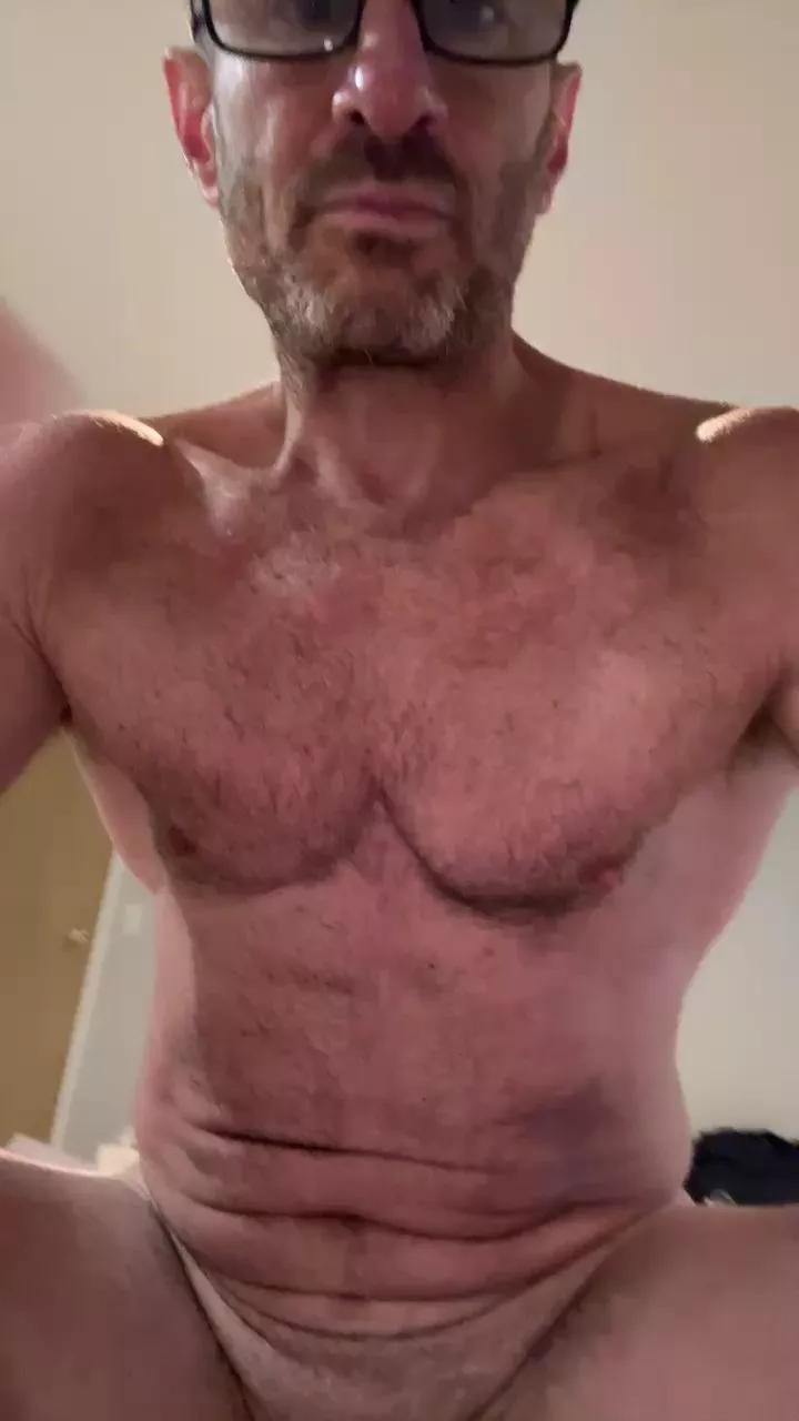 Hotnyctop95 on Cam4 