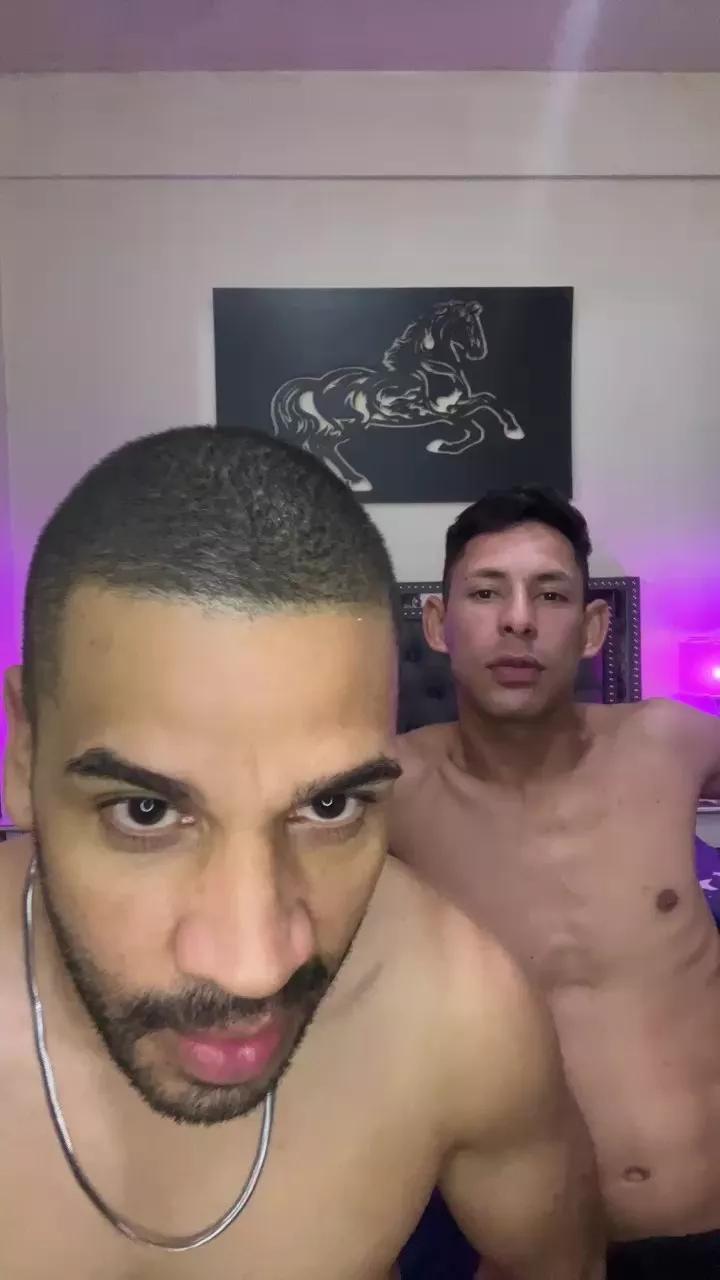 Hotttmateo on Cam4 