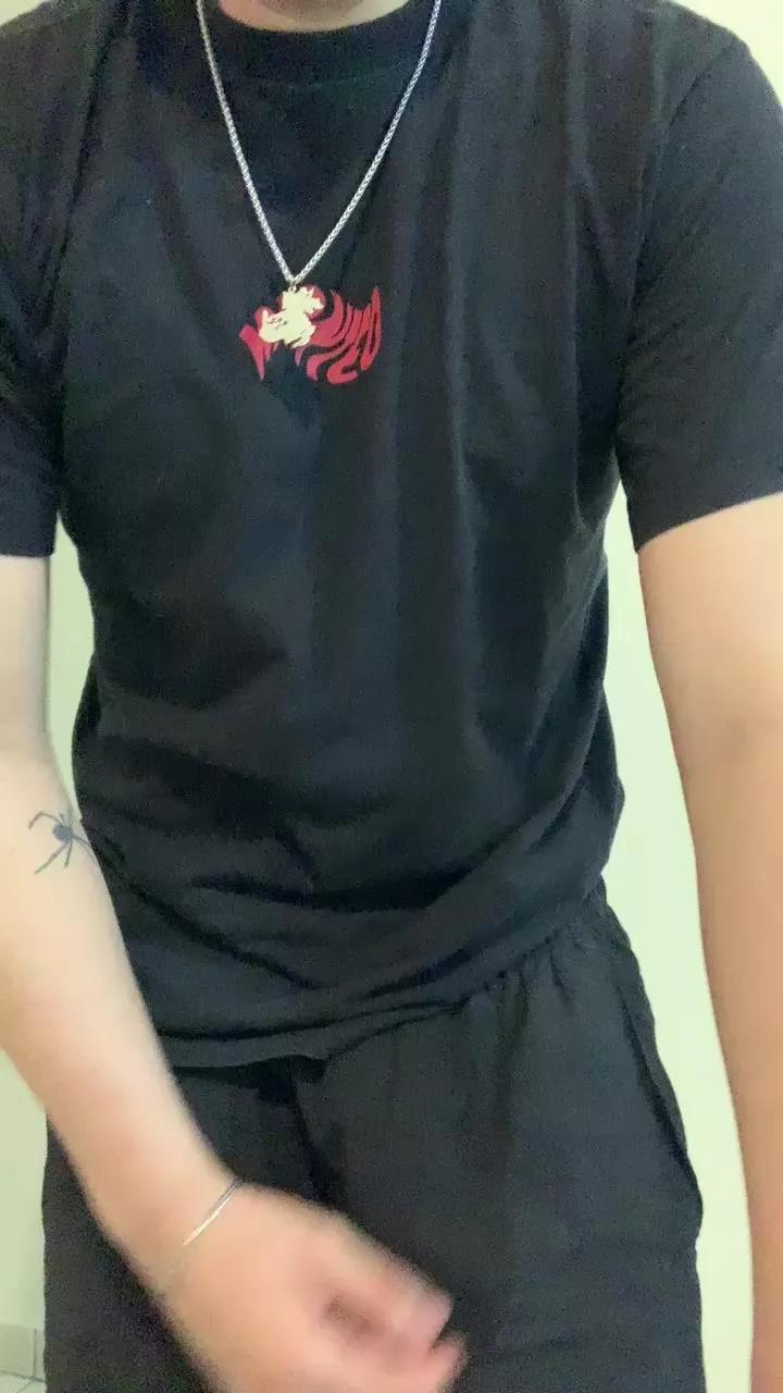 hung_twink20cm on Cam4 