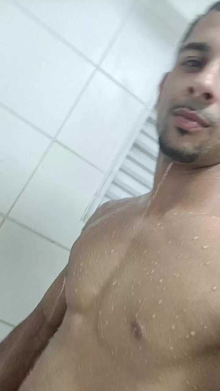 Iago2323 on Cam4 