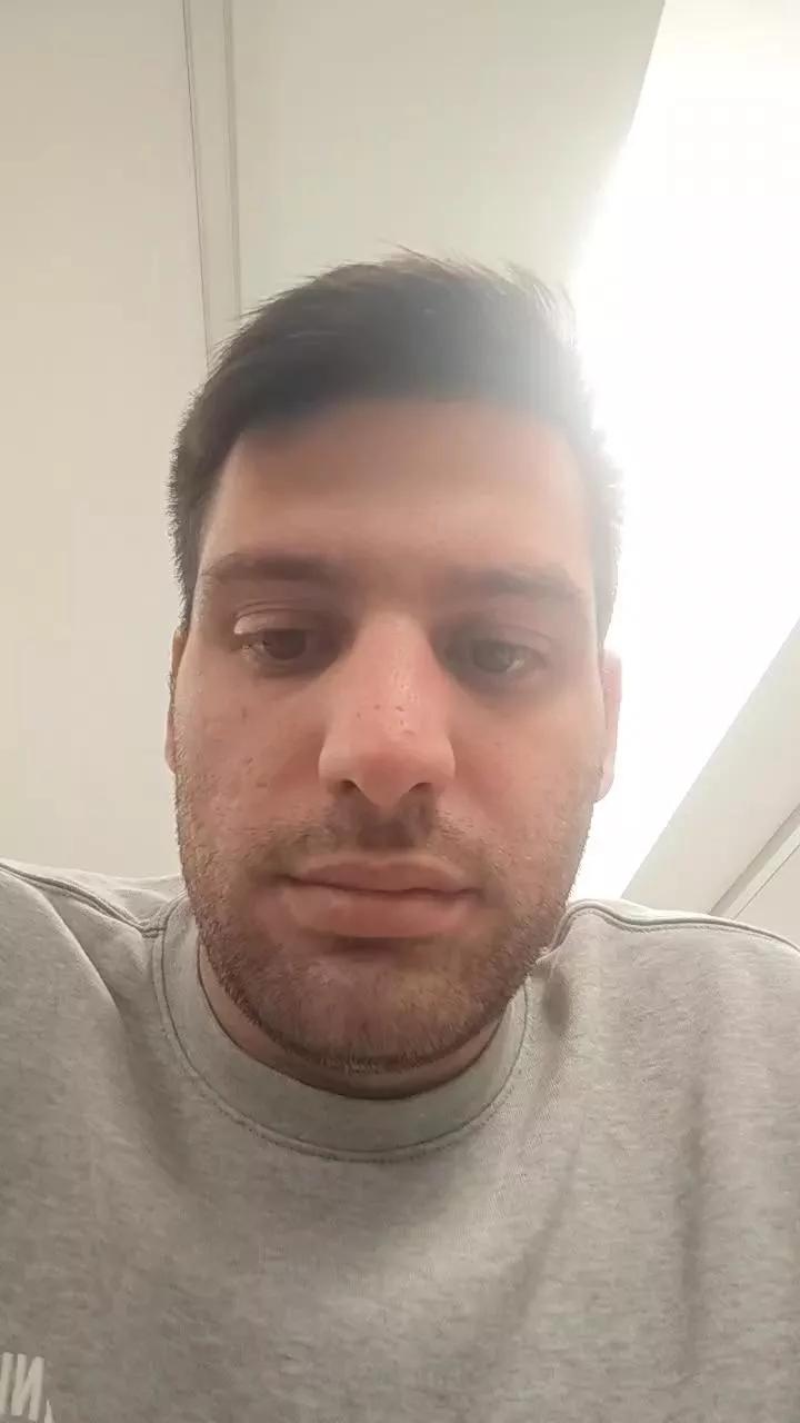 italian_bull1 on Cam4 