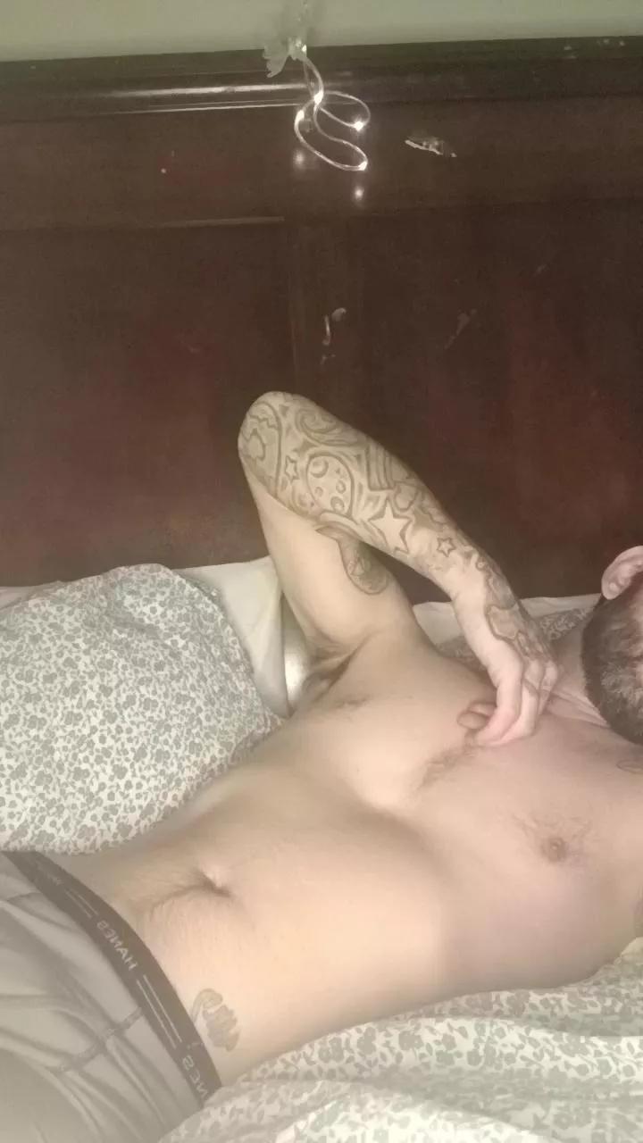 Itzmeebaby on Cam4 