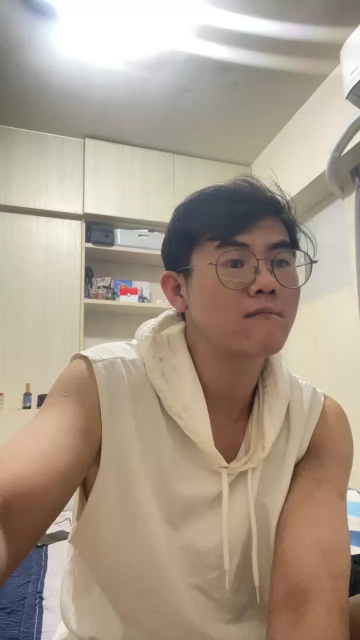j6m4vu60 on Cam4 