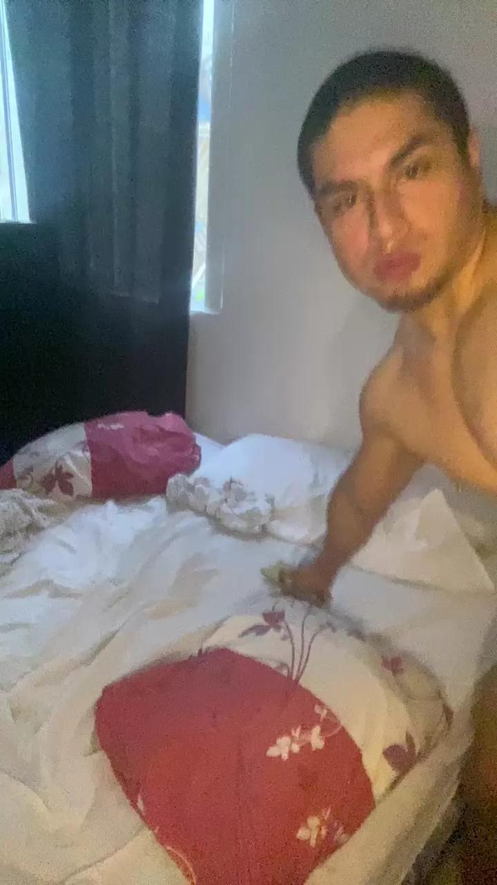 Jangel9595 on Cam4 