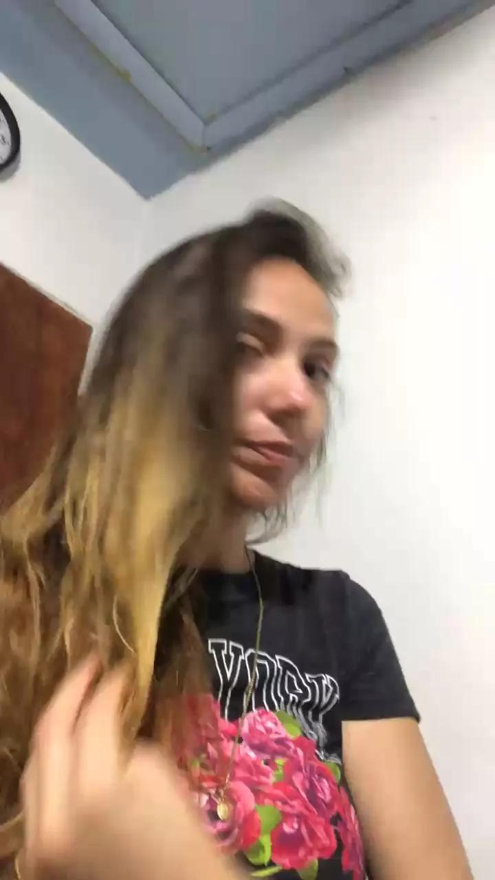jasminalba on Cam4 