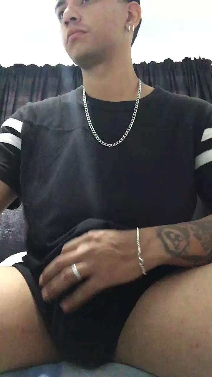Jassiel7 on Cam4 
