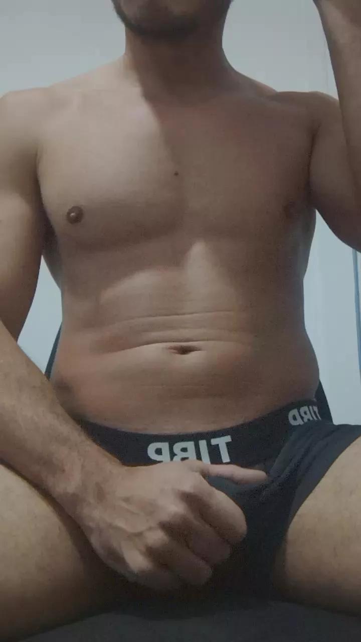 Javii75 on Cam4 